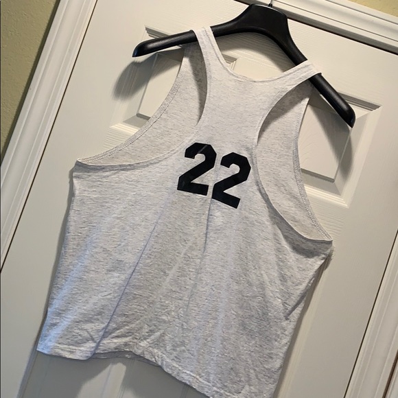 Basic Training has made a showoff your muscles top - Picture 1 of 8